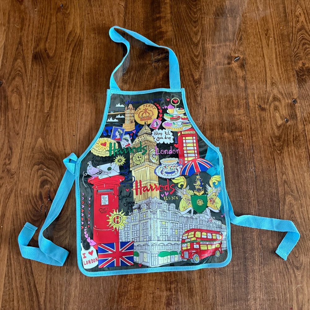 Kids Harrods apron London England landmarks